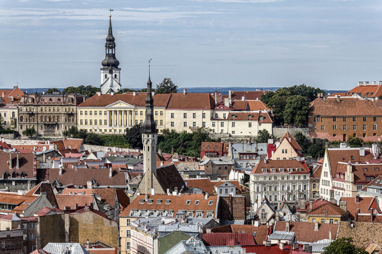 Historické jádro Tallinnu je de facto zachovalým centrem starobylého hanzovního města. Zdroj foto: maigi, CC BY-SA 3.0 , via Wikimedia Commons