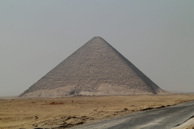 Skrývá se někde v pyramidě faraonovo tělo? Nebo vstal panovník skutečně z mrtvých? Foto: Djehouty - Own work, CC BY-SA 4.0, Wikimedia commons