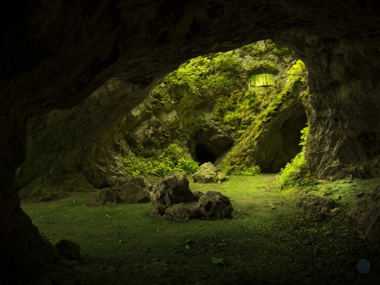 Skutečně v jeskyni cosi uzdravuje nebo jde jen o legendu?