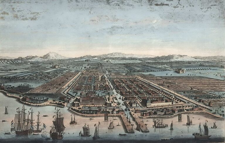 Celkový pohled na hlavní město Nizozemské východní Indie. Zdroj obrázku: Johannes van Ryne, Public domain, via Wikimedia Commons