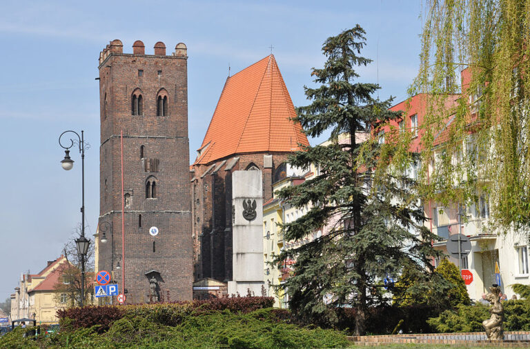 Místem nálezu pokladu bylo polské město Slezská Středa. Zdroj ilustrační fotografie: Beata Zdyb, CC BY-SA 3.0 , via Wikimedia Commons