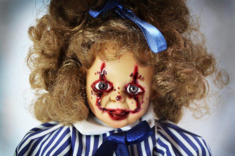Ve sbírce strašidelných objektů nesmí chybět ani posedlé panenky, foto Pixabay