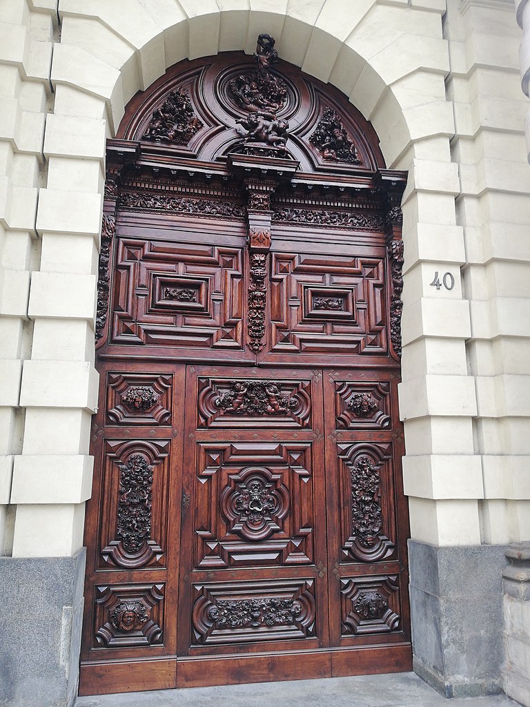 Ďáblovy dveře najdete na současné turínské adrese: Via XX Settembre 40. Zdroj foto: Mastrocom, CC BY-SA 4.0 <https://creativecommons.org/licenses/by-sa/4.0>, via Wikimedia Commons