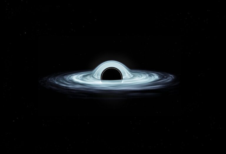 Černá díra... a zároveň i červí? Foto: Pixabay