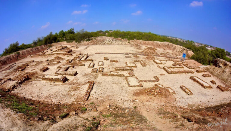 Civilizace v údolí Indu - Harappa. FOTO: Sara jilani / Creative Commons / CC BY-SA 3.0