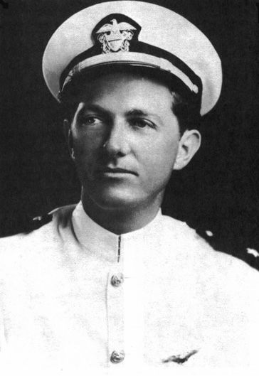 Jak se mohl tak zkušený letec jako byl Poručík Charles Carroll Taylor splést o tři sta kilometrů?