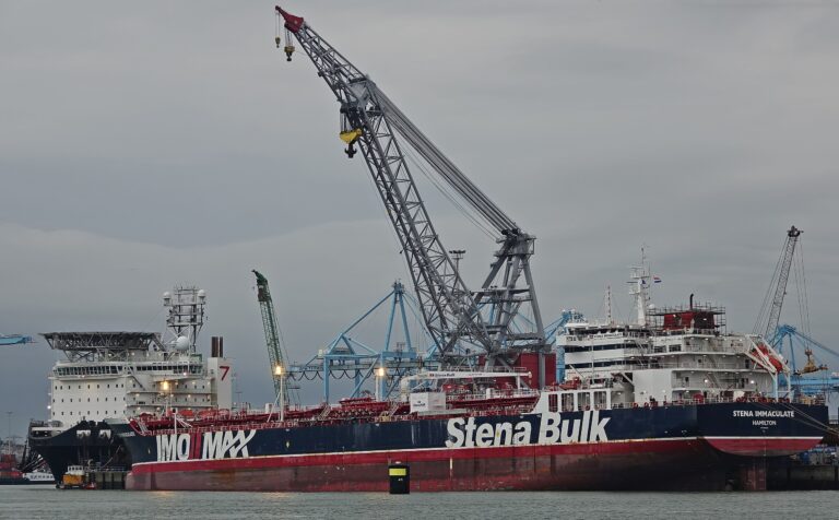 Americký tanker MV Stena Immaculate