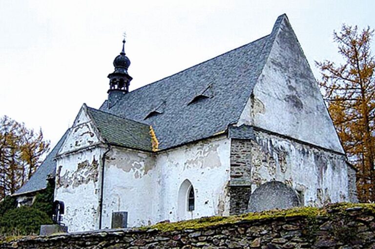 Velhartický kostel