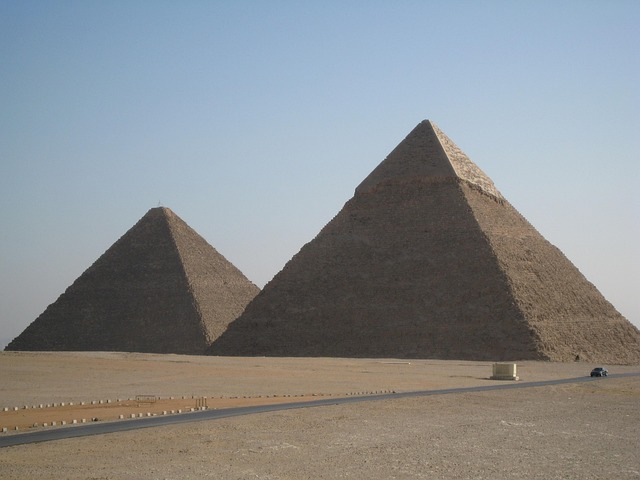 Starověcí Egypťané používali jednoduché nástroje, ale s obdivuhodnou precizností.