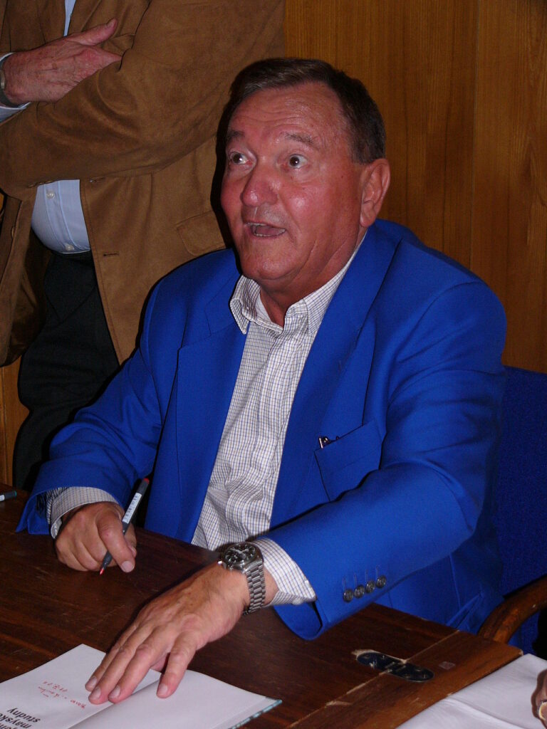 Erich von Däniken je oddaným zastáncem paleoastronautiky.