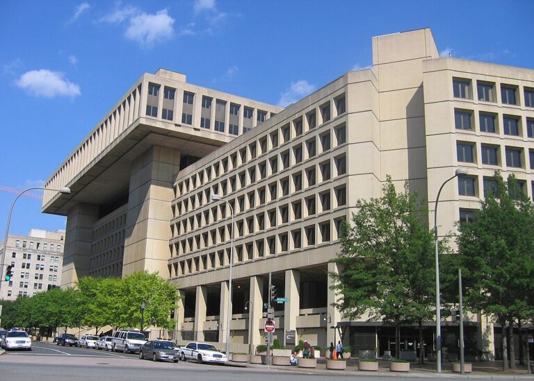 Jsou v archivu ústředí FBI stále nějaké tajné zprávy, které se týkají výsledku tajemných vykopávek v lesích Pensylvánie?