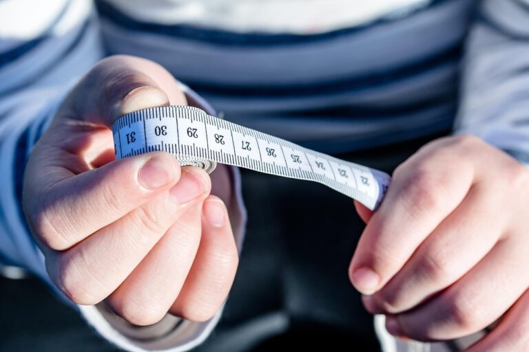 Stačilo 30 centimetrů a kostel by byl nenávratně poškozen...