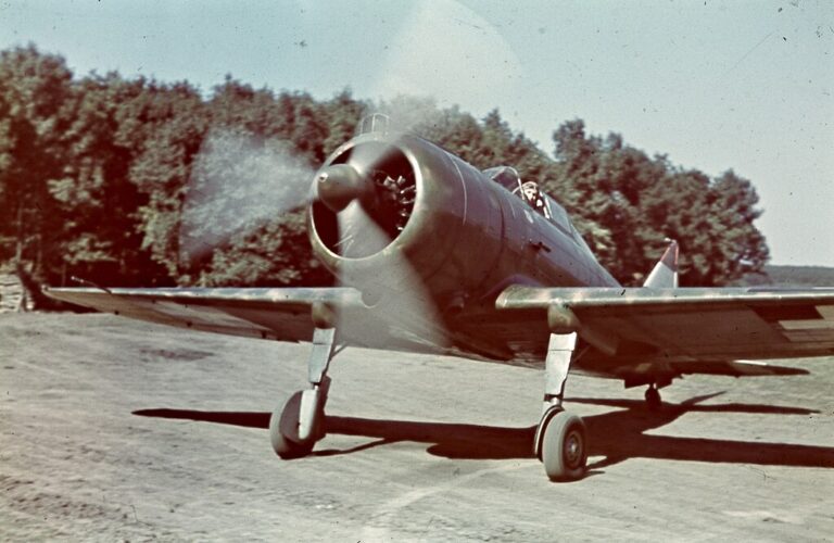 Možnosti maďarského letectva reagovat v roce 1947 na výskyt UFO nad Budapeští byly limitovány tehdejší leteckou technikou.