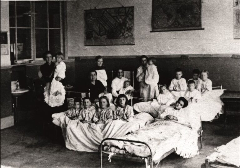 Pandemie španělské chřipky stála život mezi 50–100 miliony lidí. Foto: Depositphotos