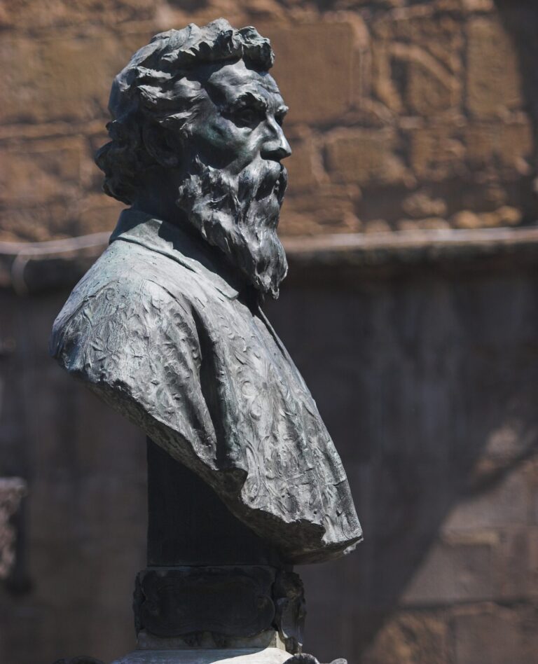 Cellini je uznávaným umělcem, údajně mu ale k úspěchu pomáhají nadpřirozené síly. Je to pravda?