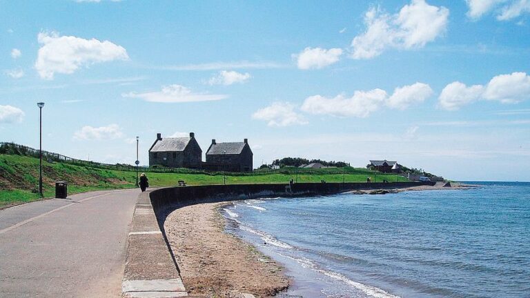 Právě na této pláži bylo tělo Annie nalezeno.