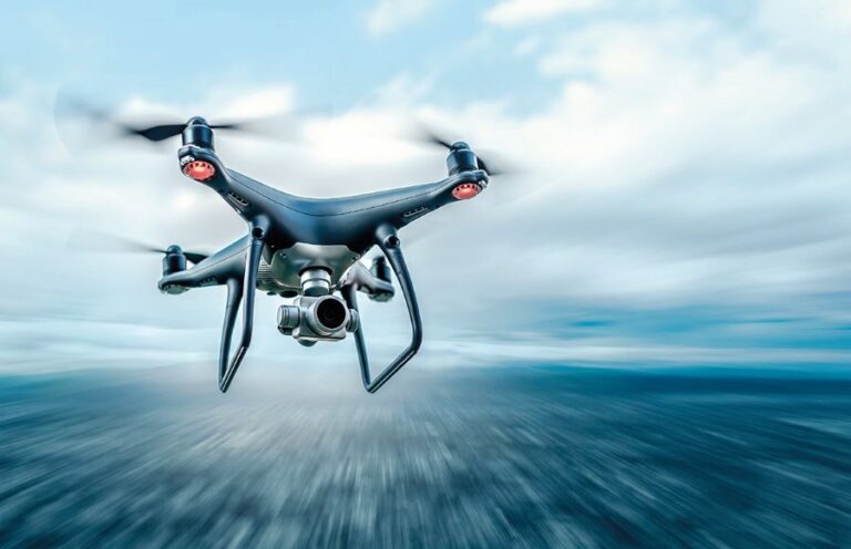 Létající drony občas zachytí i něco nečekaného.