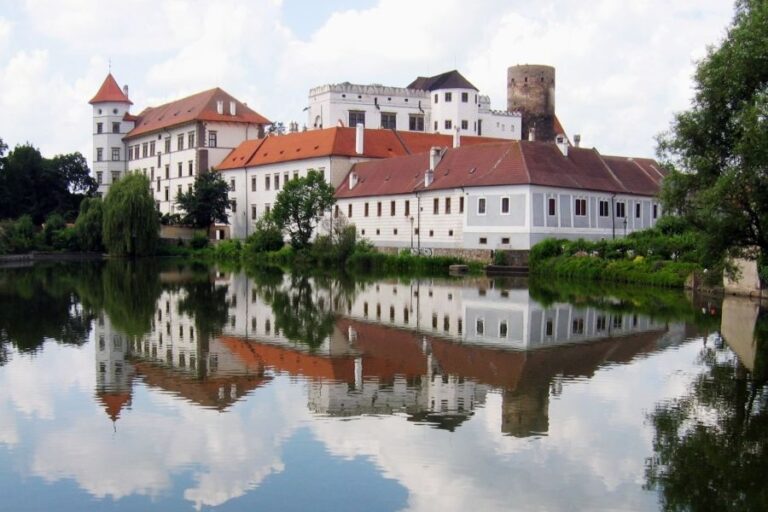 Jindřichův Hradec, hrad přestavěný na zámek, Perchta nikdy nenavštívila. Foto: Herbert Ortner, Vienna, Austria/Creative Commons/CC BY-SA 3.0