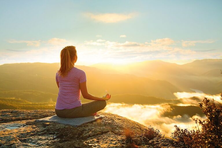 Akropole má být široko daleko nejvhodnějším místem na meditaci. Kam zmizela negativní energie ze zániku hradiště?
