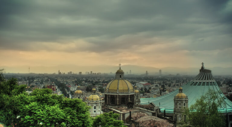 Tepeyac je místem, které je tradičně spojováno se zjeveními Panny Marie Juanu Diegovi. Dnes je součástí rozsáhlého poutního komplexu Guadalupe.