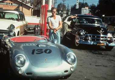 James Dean na své poslední fotce... i s prokletým fárem
